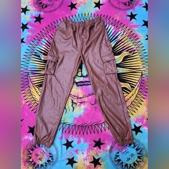 Streetwear Society - Chic Faux Leather High-Waist Pants - Picture 5 of 7